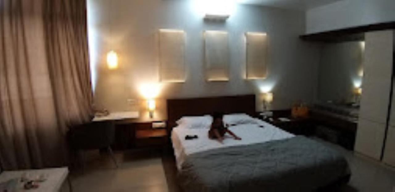 Hotel Maratha Residency,Ratnagiri Ngoại thất bức ảnh
